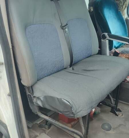 Белый Рено Мастер, объемом двигателя 2.8 л и пробегом 628 тыс. км за 3300 $, фото 7 на Automoto.ua