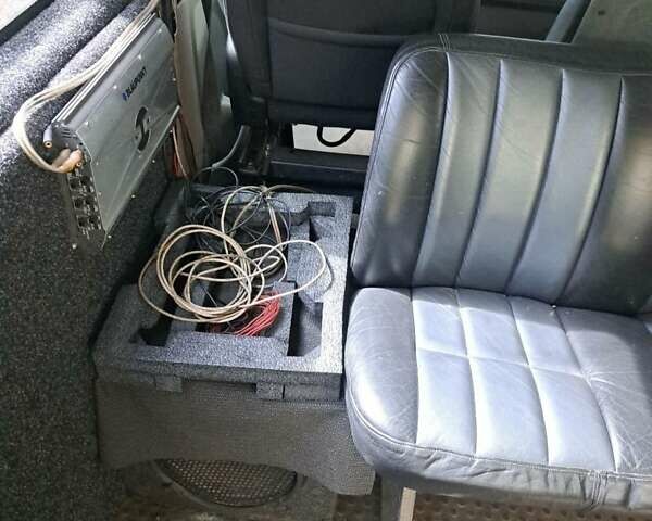 Белый Рено Мастер, объемом двигателя 2.5 л и пробегом 186 тыс. км за 3600 $, фото 7 на Automoto.ua