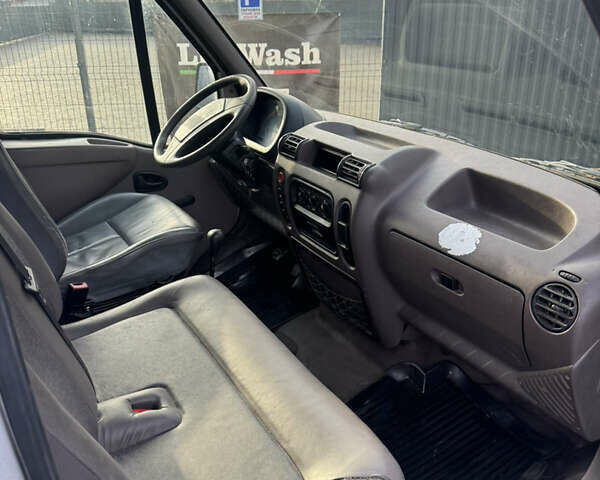 Білий Рено Мастєр, об'ємом двигуна 2.5 л та пробігом 350 тис. км за 2200 $, фото 9 на Automoto.ua