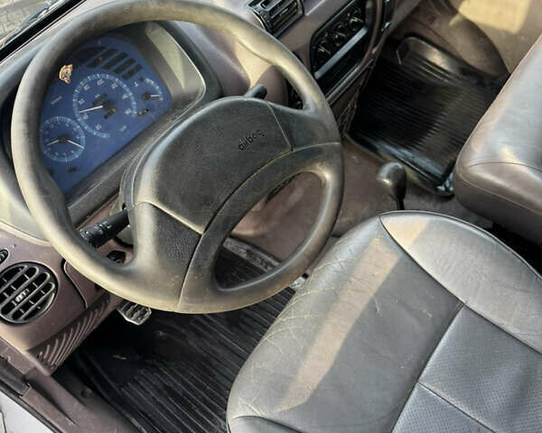 Білий Рено Мастєр, об'ємом двигуна 2.5 л та пробігом 350 тис. км за 2200 $, фото 13 на Automoto.ua