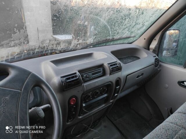 Білий Рено Мастєр, об'ємом двигуна 2.8 л та пробігом 100 тис. км за 2500 $, фото 2 на Automoto.ua