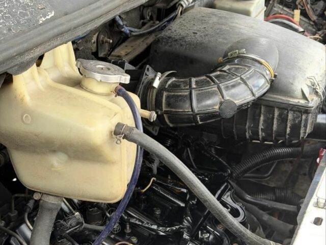 Белый Рено Мастер, объемом двигателя 2.5 л и пробегом 300 тыс. км за 6200 $, фото 8 на Automoto.ua