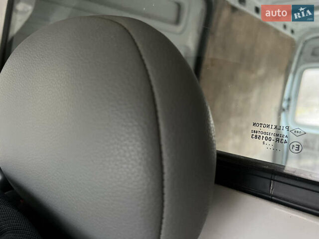 Білий Рено Мастєр, об'ємом двигуна 2.19 л та пробігом 317 тис. км за 5650 $, фото 25 на Automoto.ua