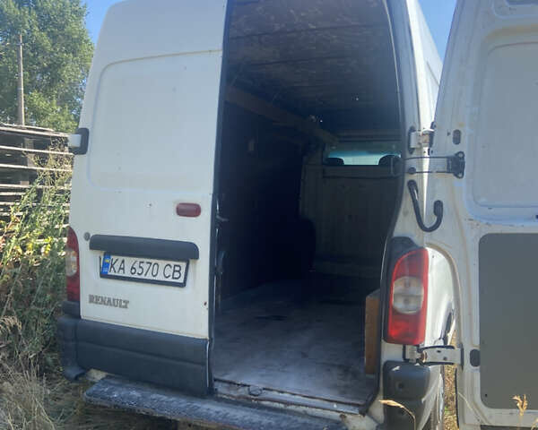 Белый Рено Мастер, объемом двигателя 2.5 л и пробегом 420 тыс. км за 4300 $, фото 5 на Automoto.ua