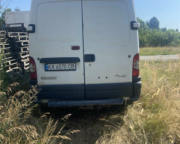 Белый Рено Мастер, объемом двигателя 2.5 л и пробегом 420 тыс. км за 4300 $, фото 3 на Automoto.ua