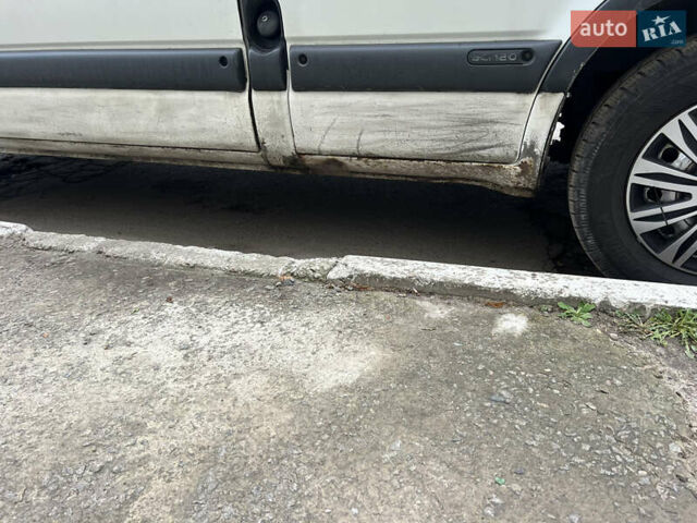 Білий Рено Мастєр, об'ємом двигуна 2.46 л та пробігом 417 тис. км за 5999 $, фото 8 на Automoto.ua