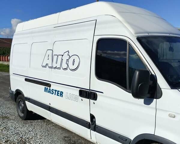 Белый Рено Мастер, объемом двигателя 2.5 л и пробегом 590 тыс. км за 5400 $, фото 1 на Automoto.ua