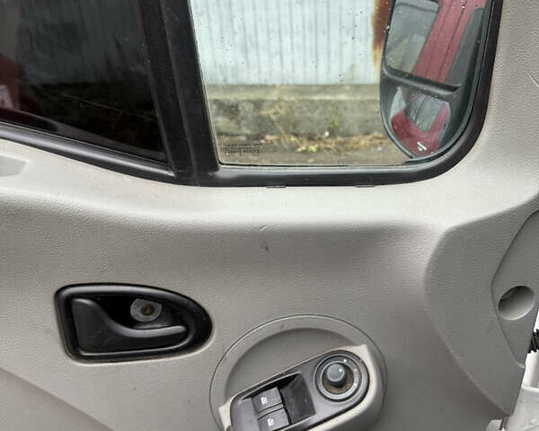 Білий Рено Мастєр, об'ємом двигуна 2.5 л та пробігом 290 тис. км за 6000 $, фото 3 на Automoto.ua