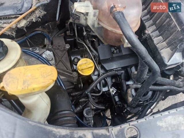 Белый Рено Мастер, объемом двигателя 2.2 л и пробегом 450 тыс. км за 5300 $, фото 5 на Automoto.ua