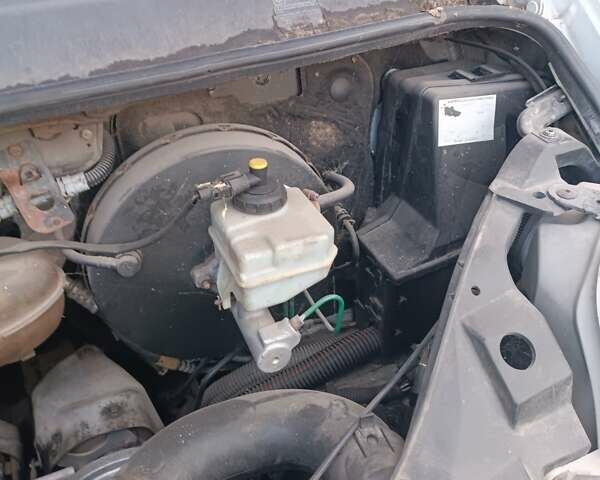 Белый Рено Мастер, объемом двигателя 2.95 л и пробегом 230 тыс. км за 6000 $, фото 2 на Automoto.ua