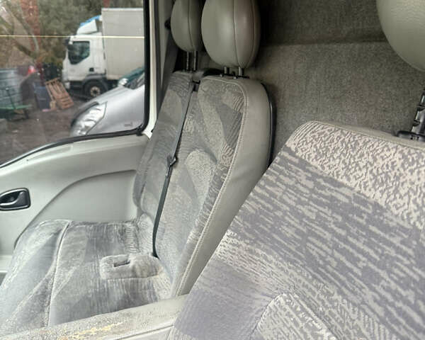 Білий Рено Мастєр, об'ємом двигуна 2.5 л та пробігом 290 тис. км за 6000 $, фото 4 на Automoto.ua