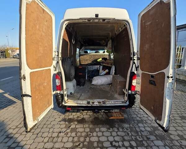 Белый Рено Мастер, объемом двигателя 2.5 л и пробегом 254 тыс. км за 6500 $, фото 24 на Automoto.ua