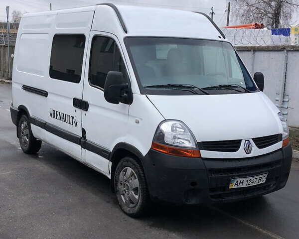 Белый Рено Мастер, объемом двигателя 2.5 л и пробегом 473 тыс. км за 5000 $, фото 7 на Automoto.ua