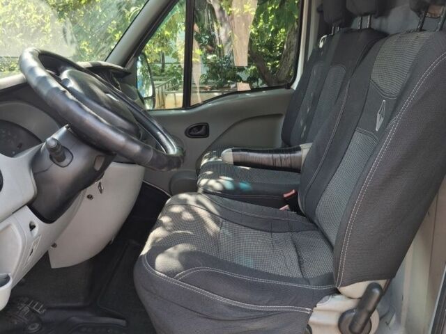 Білий Рено Мастєр, об'ємом двигуна 2.5 л та пробігом 659 тис. км за 6800 $, фото 9 на Automoto.ua