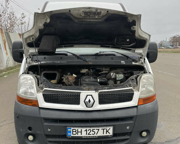 Белый Рено Мастер, объемом двигателя 2.46 л и пробегом 350 тыс. км за 4700 $, фото 8 на Automoto.ua