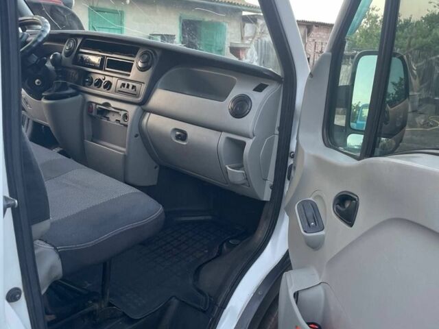 Білий Рено Мастєр, об'ємом двигуна 2.5 л та пробігом 659 тис. км за 6800 $, фото 5 на Automoto.ua