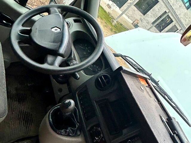 Білий Рено Мастєр, об'ємом двигуна 2.8 л та пробігом 759 тис. км за 4900 $, фото 1 на Automoto.ua