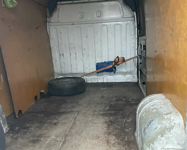 Белый Рено Мастер, объемом двигателя 2.46 л и пробегом 350 тыс. км за 4700 $, фото 15 на Automoto.ua