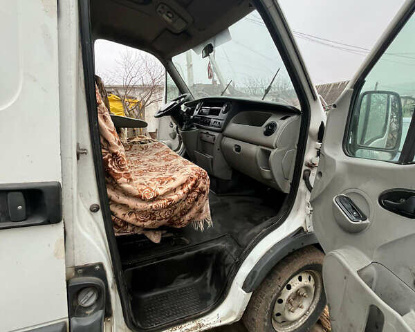 Белый Рено Мастер, объемом двигателя 2.95 л и пробегом 400 тыс. км за 3200 $, фото 10 на Automoto.ua