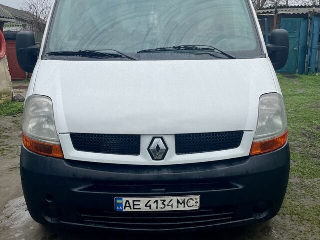 Белый Рено Мастер, объемом двигателя 2.5 л и пробегом 480 тыс. км за 7300 $, фото 1 на Automoto.ua