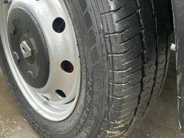 Белый Рено Мастер, объемом двигателя 2.5 л и пробегом 480 тыс. км за 7300 $, фото 20 на Automoto.ua