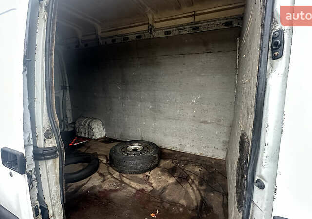 Білий Рено Мастєр, об'ємом двигуна 2.46 л та пробігом 600 тис. км за 5000 $, фото 16 на Automoto.ua