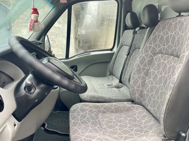 Белый Рено Мастер, объемом двигателя 2.5 л и пробегом 480 тыс. км за 7300 $, фото 13 на Automoto.ua