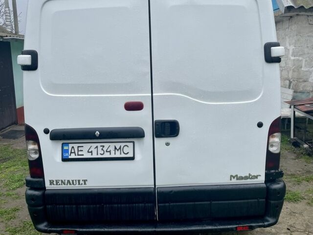Белый Рено Мастер, объемом двигателя 2.5 л и пробегом 480 тыс. км за 7300 $, фото 4 на Automoto.ua