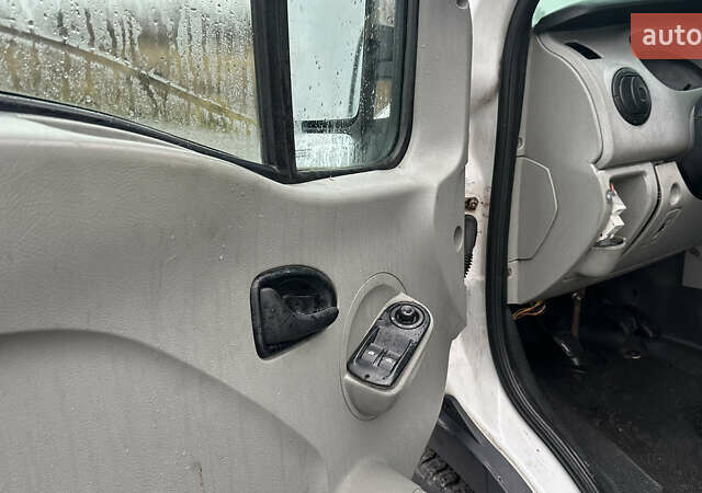 Білий Рено Мастєр, об'ємом двигуна 2.46 л та пробігом 600 тис. км за 5000 $, фото 25 на Automoto.ua