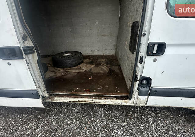 Білий Рено Мастєр, об'ємом двигуна 2.46 л та пробігом 600 тис. км за 5000 $, фото 17 на Automoto.ua