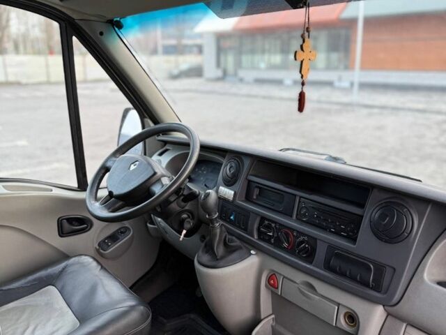 Білий Рено Мастєр, об'ємом двигуна 2.5 л та пробігом 270 тис. км за 5999 $, фото 16 на Automoto.ua