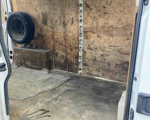 Белый Рено Мастер, объемом двигателя 2.5 л и пробегом 312 тыс. км за 6900 $, фото 9 на Automoto.ua