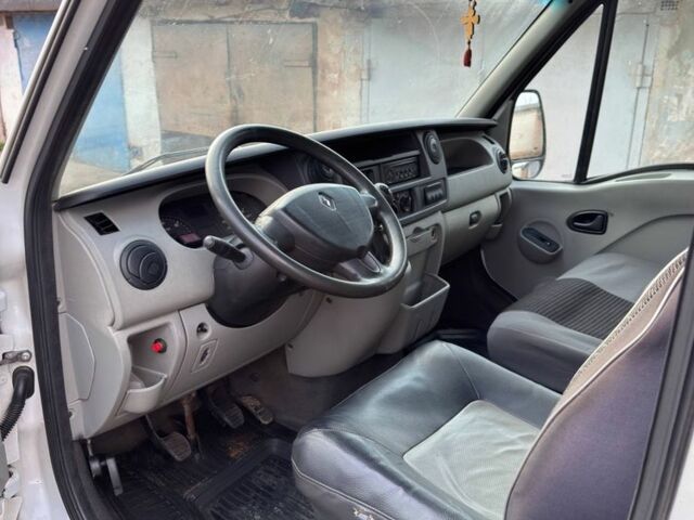 Білий Рено Мастєр, об'ємом двигуна 2.5 л та пробігом 270 тис. км за 5999 $, фото 13 на Automoto.ua