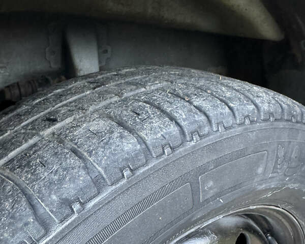 Белый Рено Мастер, объемом двигателя 2.46 л и пробегом 440 тыс. км за 6800 $, фото 17 на Automoto.ua