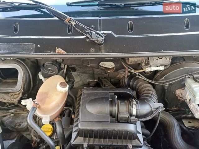 Белый Рено Мастер, объемом двигателя 2.5 л и пробегом 745 тыс. км за 9700 $, фото 11 на Automoto.ua