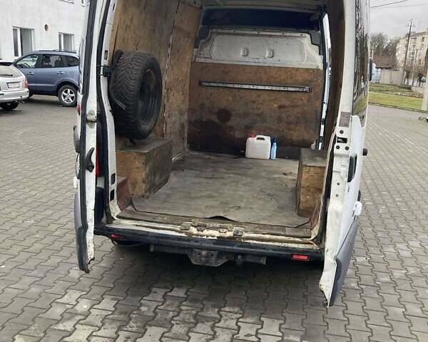 Белый Рено Мастер, объемом двигателя 2.5 л и пробегом 312 тыс. км за 6900 $, фото 15 на Automoto.ua