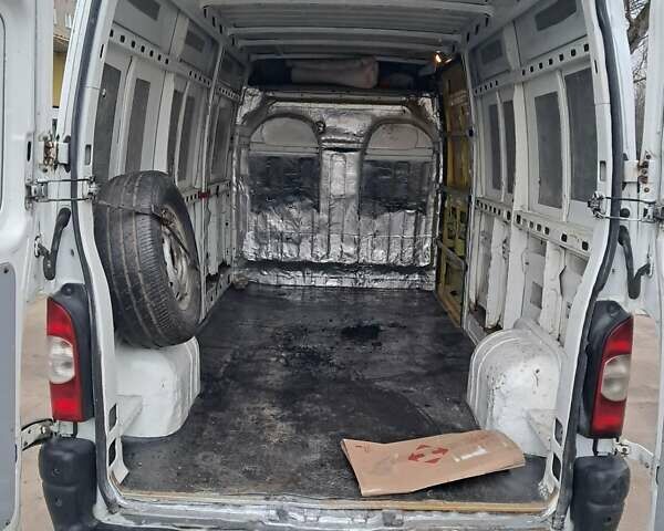 Білий Рено Мастєр, об'ємом двигуна 2.46 л та пробігом 244 тис. км за 8500 $, фото 8 на Automoto.ua