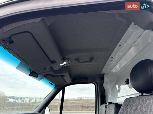 Білий Рено Мастєр, об'ємом двигуна 2.46 л та пробігом 327 тис. км за 6500 $, фото 30 на Automoto.ua