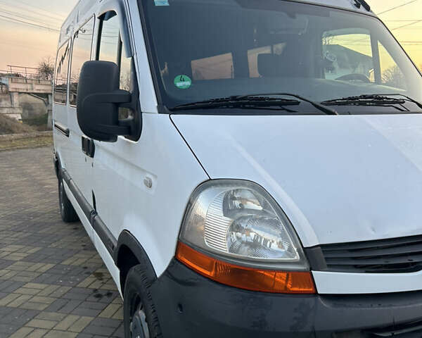 Белый Рено Мастер, объемом двигателя 2.5 л и пробегом 340 тыс. км за 10400 $, фото 7 на Automoto.ua