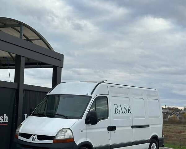 Белый Рено Мастер, объемом двигателя 2.46 л и пробегом 300 тыс. км за 3999 $, фото 1 на Automoto.ua