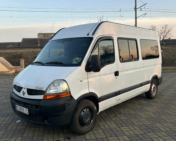 Белый Рено Мастер, объемом двигателя 2.5 л и пробегом 340 тыс. км за 10400 $, фото 19 на Automoto.ua