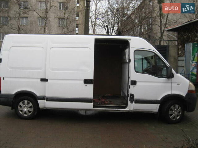 Белый Рено Мастер, объемом двигателя 2.5 л и пробегом 351 тыс. км за 4650 $, фото 1 на Automoto.ua