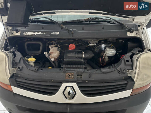Білий Рено Мастєр, об'ємом двигуна 2.46 л та пробігом 403 тис. км за 6500 $, фото 2 на Automoto.ua