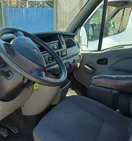 Білий Рено Мастєр, об'ємом двигуна 2.46 л та пробігом 400 тис. км за 5500 $, фото 3 на Automoto.ua