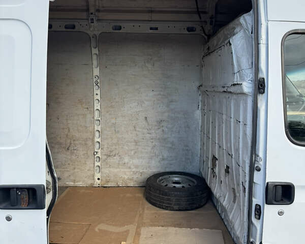 Білий Рено Мастєр, об'ємом двигуна 2.5 л та пробігом 575 тис. км за 8500 $, фото 9 на Automoto.ua