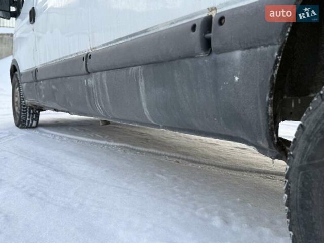 Белый Рено Мастер, объемом двигателя 2.5 л и пробегом 600 тыс. км за 3700 $, фото 9 на Automoto.ua