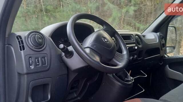 Белый Рено Мастер, объемом двигателя 2.3 л и пробегом 450 тыс. км за 9250 $, фото 7 на Automoto.ua