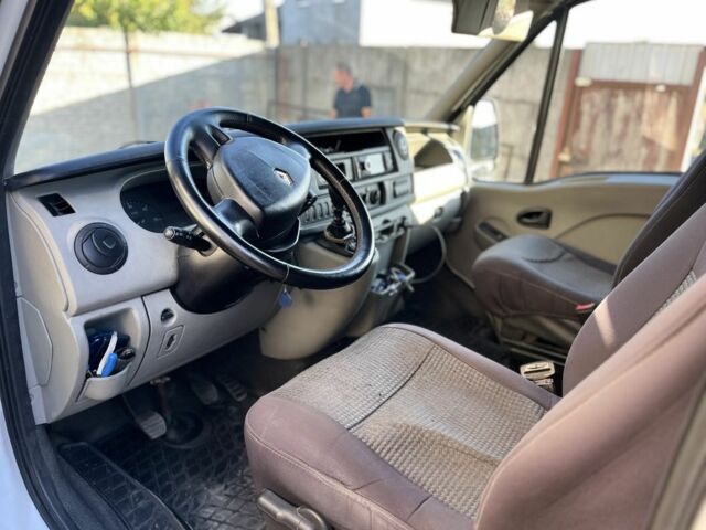 Белый Рено Мастер, объемом двигателя 2.5 л и пробегом 365 тыс. км за 7000 $, фото 7 на Automoto.ua