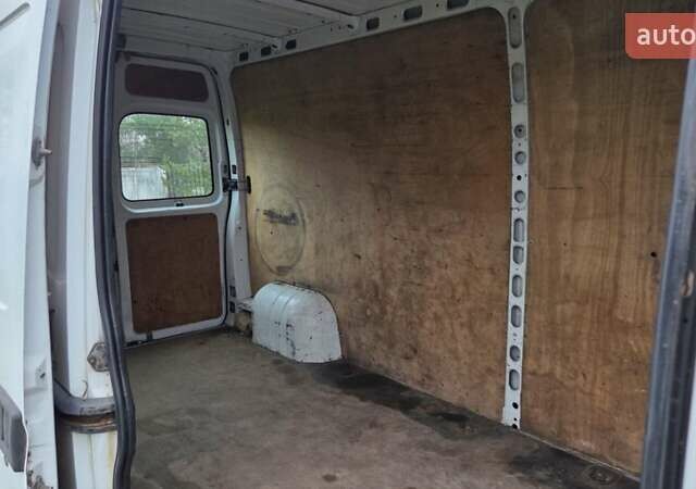 Білий Рено Мастєр, об'ємом двигуна 2.5 л та пробігом 500 тис. км за 6800 $, фото 9 на Automoto.ua