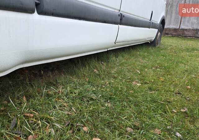 Білий Рено Мастєр, об'ємом двигуна 2.5 л та пробігом 500 тис. км за 6800 $, фото 4 на Automoto.ua